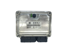 Kontrolna Enota 038906019JK 0281011075 VW Bosch 62732