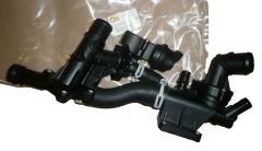 Ohišje Termostata Renault Megane Scenic 3 1.6 dCi 110614599R Ohišje Termostata Renault Megane Scenic 3 1.6 dCi 110614599R