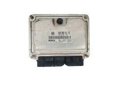 Kontrolna Enota 038906012CE 0281010257 Skoda VW Bosch 45077