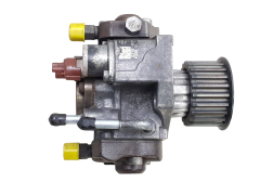 Črpalka Za Vbrizgavanje 294000-0420 RF7J13800A Denso Mazda