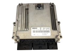 Kontrolna Enota 0281019457 237102213R 237102553R Renault Bosch 27937