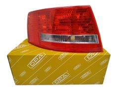 Luč Desna 4F5945096D 89450203802 Audi A6 Vika