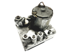 Črpalka Abs Mercedes E W210 0024319712U 0265217007 Bosch