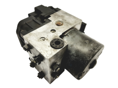 Črpalka Abs Audi A4 VW Passat 8E0614111 0273004132 Bosch 42505