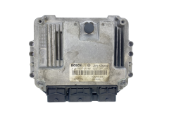 Kontrolna Enota 0281011776 8200391966 8200386508 Renault Bosch 63667