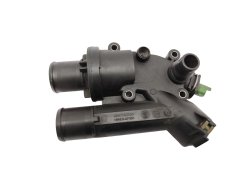 Ohišje Termostata 1336Z4 9657182080 2.2HDi TD4 TDCI Citroen Peugeot Ford