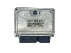 Kontrolna Enota Audi 038906012AH 0281010200 Bosch 63220
