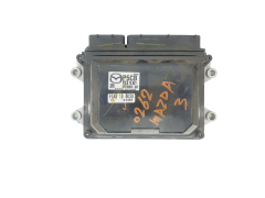 Kontrolna Enota P5CB18881 E6T67884HZC Mazda Mitsubishi