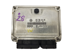 Kontrolna Enota Motorja ECU VW 045906019BN 0281011721 Bosch