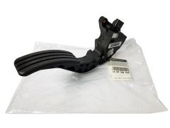 Pedal za pospeševanje Original Scenic Megane III 180023599R