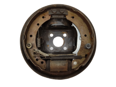 Pokrov zavornega diska Szczęk Desna 7701051525 Renault Clio 2 Twingo I 321911751
