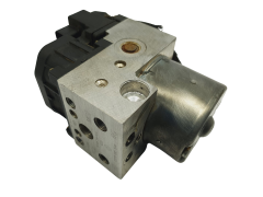 Črpalka Abs Renault Clio 2 8200085584 0273004621 0265216872 66144