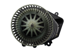 Motor Ventilatorja Grelca VW Passat Audi A4 8D1820021 740221233F 1087