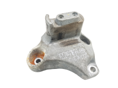 Nosilec motorja 9673772880 9807982780 Citroen C4 Picasso 2 Peugeot 308 2