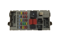 Škatla z varovalkami Fiat 51744898 NPL 46520600 CPL Delphi 20618