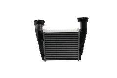 Hladilnik Polnilnega Zraka 3B0145805D 11450144001 VW Skoda Vika