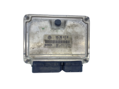 Kontrolna Enota 045906019BR 0281012318 VW Seat Skoda Bosch 63556