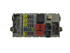 Škatla z varovalkami Fiat Croma 46846745 46846746 19469
