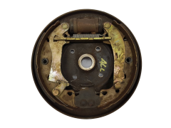 Pokrov zavornega diska Szczęk Leva 7701024249 Renault 25