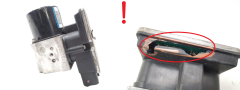 Črpalka Abs Lancia Ypsilon Y 51758178 54084819A TRW 1081