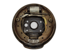 Pokrov zavornega diska Szczęk Leva 7701042417 Renault Laguna I 321908761 11961