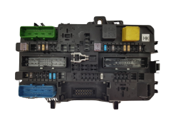 Kontrolna Enota 13206762 5DK008669-32 HK Opel GM Hella 2435