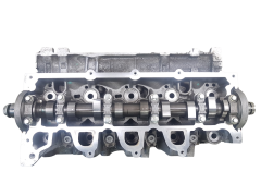 Glava motorja Renault Nissan 1.5 DCI 110421067R 110418343R 2012