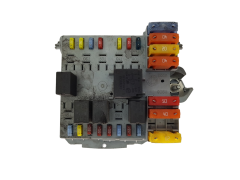 Škatla z varovalkami Alfa Romeo 50510968 57657 19455