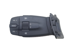 Daljinski Upravljalnik Radia Seat Ibiza 3 5J0959849