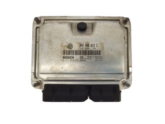 Kontrolna Enota 045906019C 0281010697 VW Bosch 3723