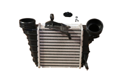 Hladilnik Polnilnega Zraka 6Q0145804E 11451629301 VW Seat Skoda Vika