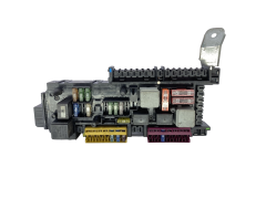 Škatla z varovalkami 168298 0-1670658-1 1670660 Mercedes Tyco 59327