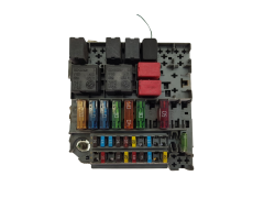 Škatla z varovalkami Fiat 46841646 20746