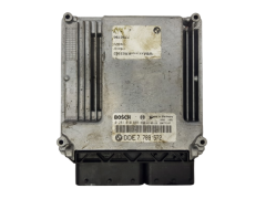 Kontrolna Enota Motorja ECU BMW 7789572 0281010565 Bosch