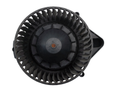 Motor Ventilatorja Grelca Audi Seat 8E1820021E 9020016 Valeo 1048