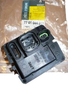 Upor Ventilatorja Nov Original 7701044011 Renault