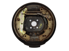 Pokrov zavornega diska Szczęk Desna 7701033416 Renault 21