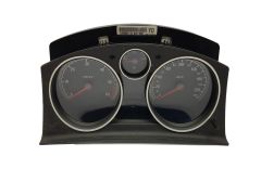 Merilnik vrtljajev Opel Astra H Zafira B 13309003 YD VDO 3362
