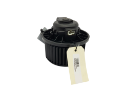 Motor Ventilatorja Grelca Hyundai Kona Kia Rio Stonic 97113H8000 00S3B2570 3248