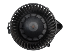Motor Ventilatorja Grelca Audi Seat 8E1820021E 9020016 Valeo 1047