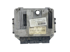 Kontrolna Enota 0281011237 8200305678 8200284704 Renault Bosch 63708