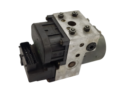 Črpalka Abs Nissan Almera 476605M303 0273004596 Bosch 1063