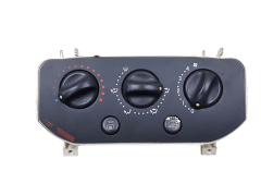 Kontrolna Enota Grelca Renault Clio 2 1.447.450.00 7701049074