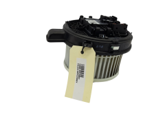Motor Ventilatorja Grelca Opel Astra K 13497776 0130309503 3236