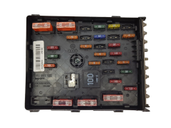 Škatla z varovalkami 3C0937125 6359-2777 VW SEAT Audi 19092