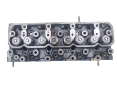 Glava motorja Isuzu 2.5 D 4JA1T