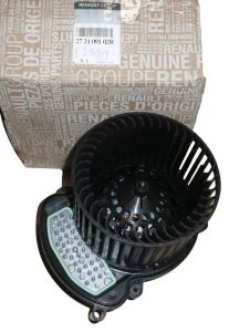 Motor Ventilatorja Grelca Nov Original 272109102R Renault
