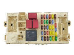 Škatla z varovalkami Alfa Romeo 60681000 NPL 60686059