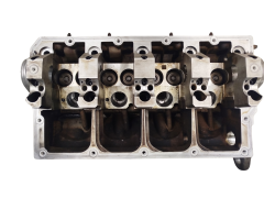 Glava motorja VWAG 038103373R 1.9 8V TDI BXE