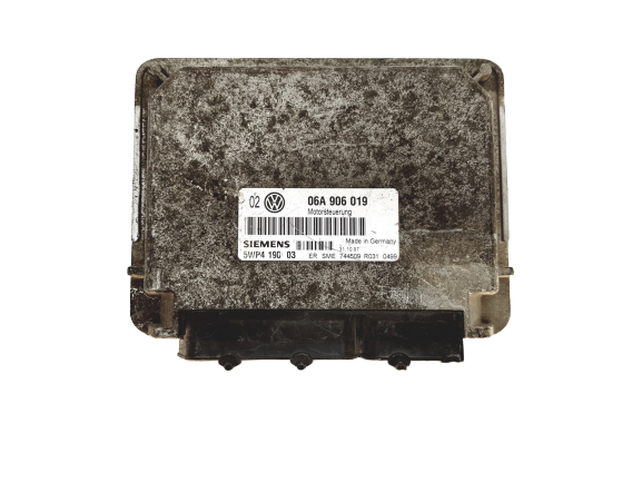 Kontrolna Enota Motorja ECU VW 06A906019 5WP4190 Siemens 21172 main product photo